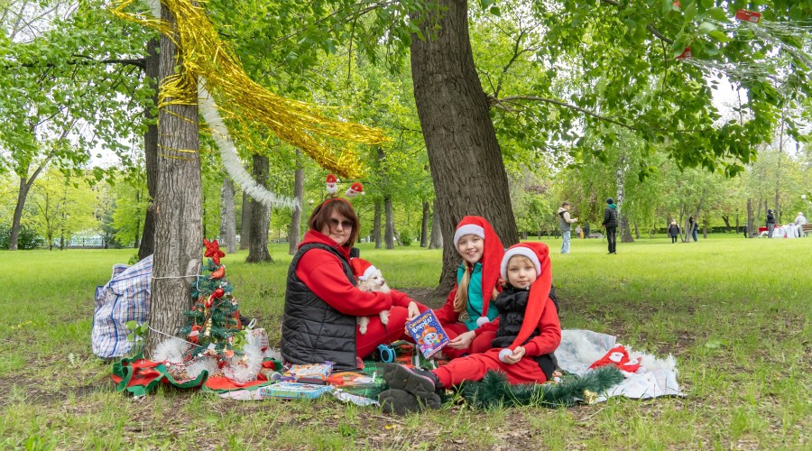 В Челябинске завершился Городской семейный фестиваль «Пикник на Алом»